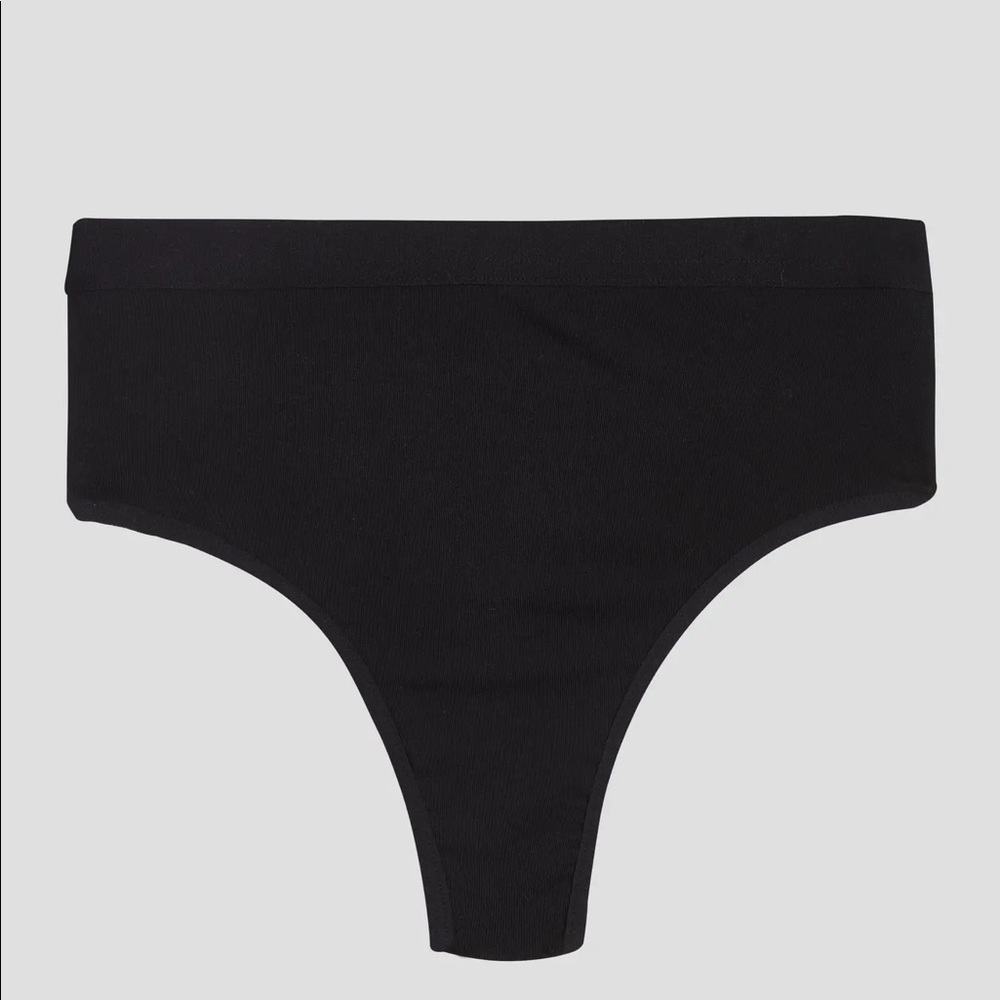 Universal Standard Black High Rise Thong size M (18-20)
